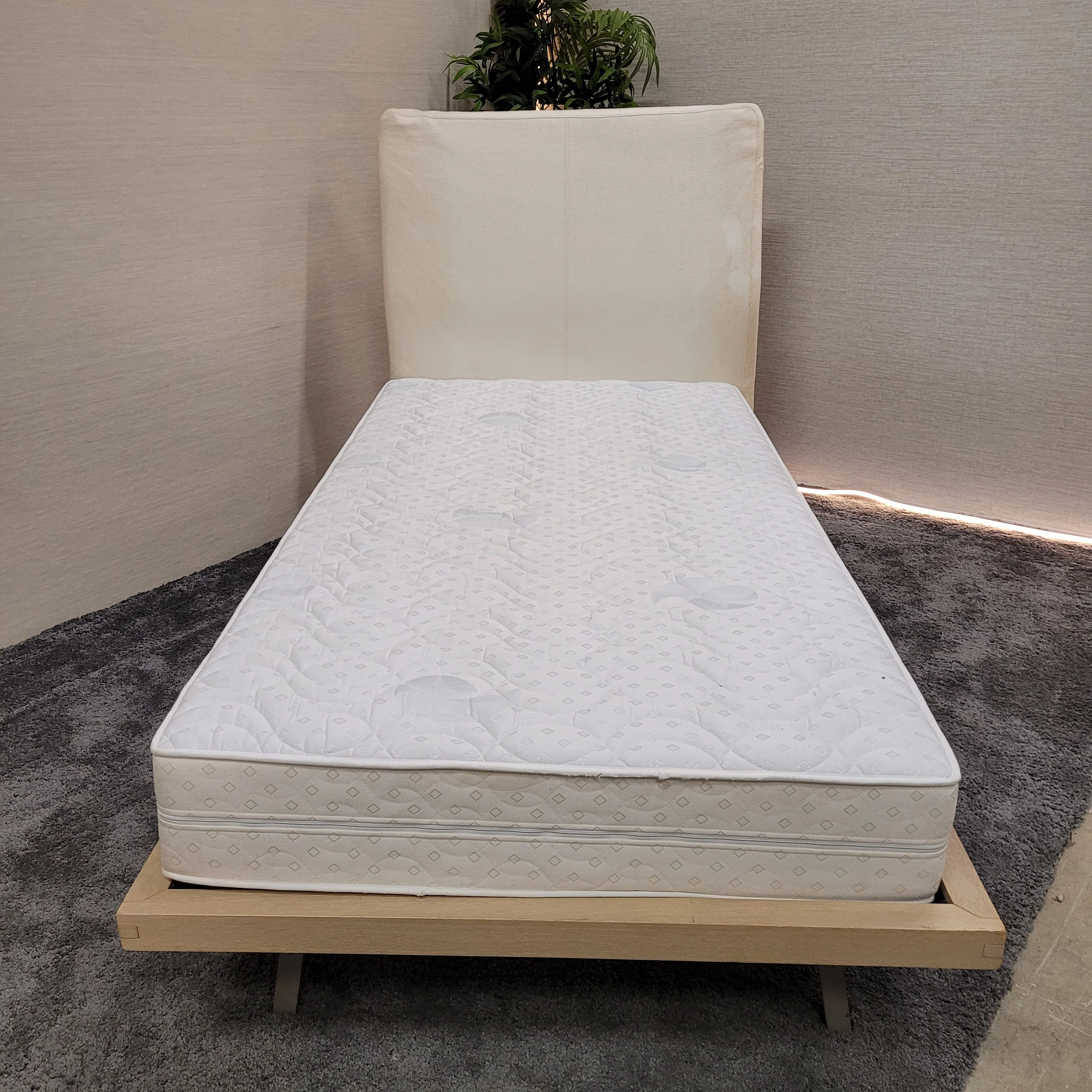 Einzelbett 100x200 mit Matratze Lattenrost Kopfteil - Bett gebraucht - Image 2