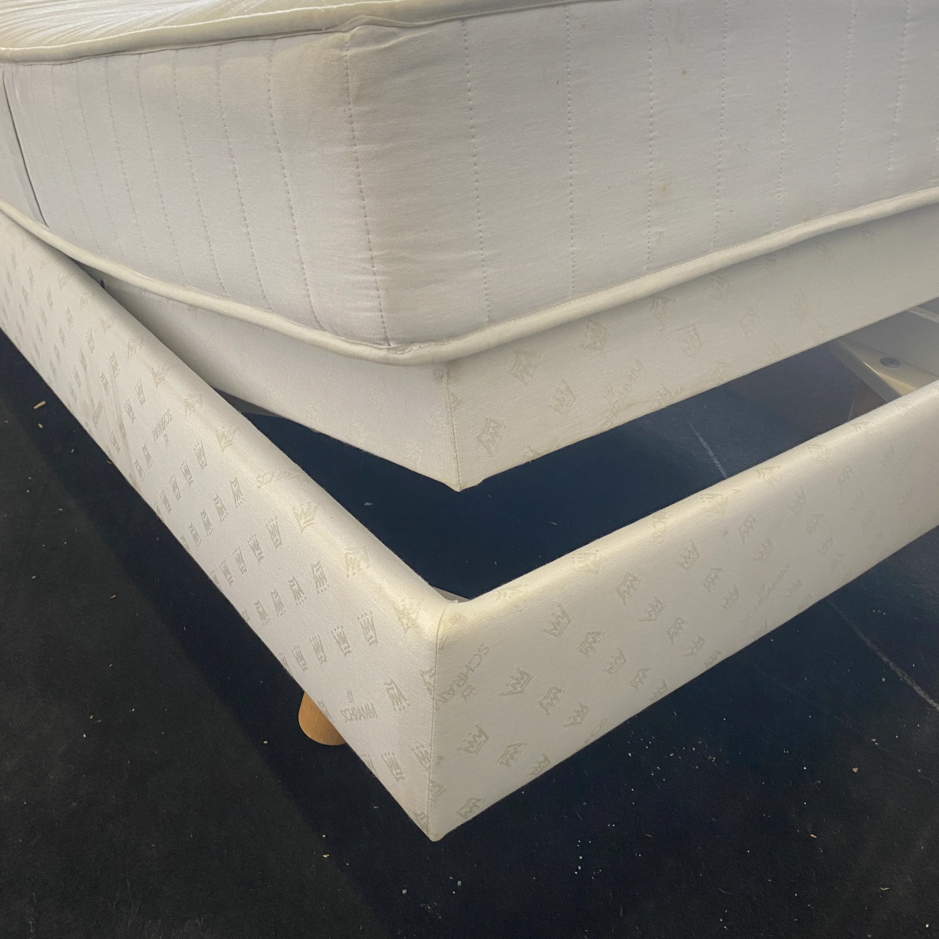 Schramm Boxspringbett 100x200 elektrisch verstellbar inkl Matratze Bett gebraucht - Image 4