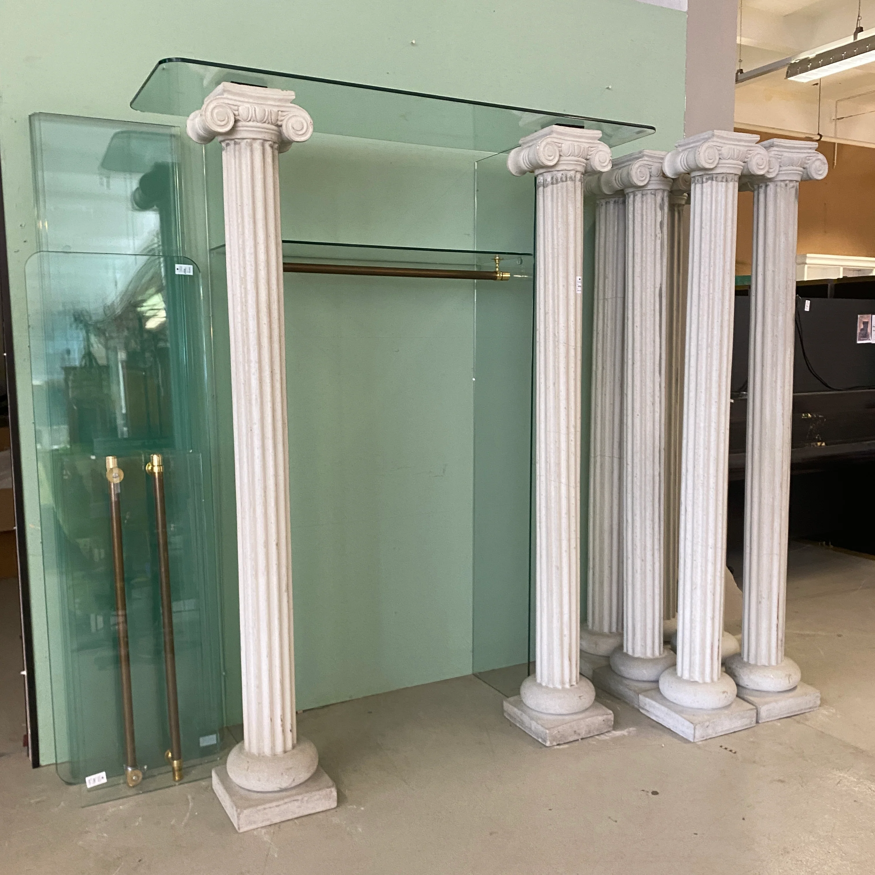 Designer Säulen Glas Flur Garderobe gebraucht