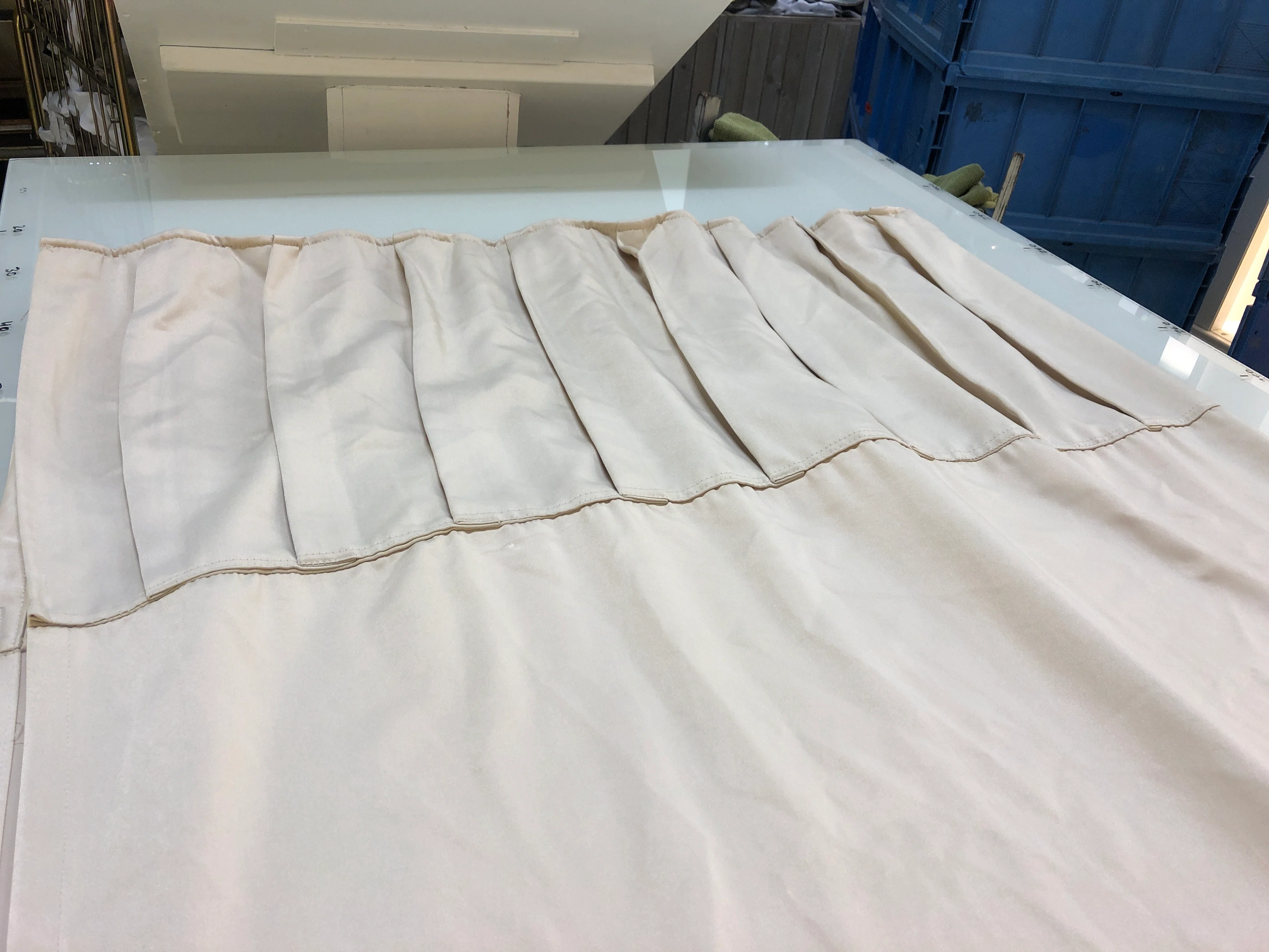 Gardine Vorhang Verdunkler 240x140 cremebeige gebraucht