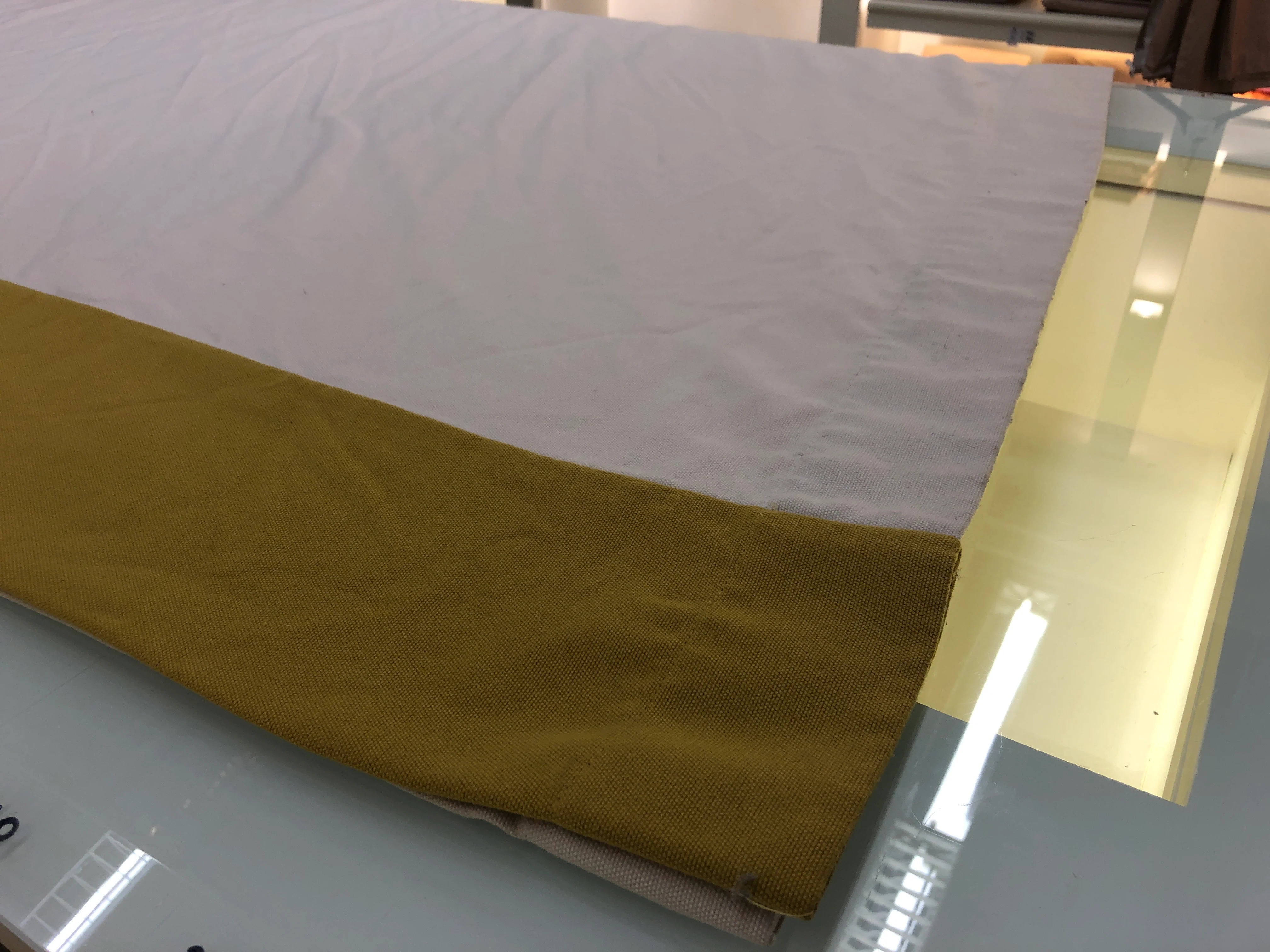 Gardine Vorhang Verdunkler gebraucht 235x280 beige mit senffarbenen Streifen - Image 4