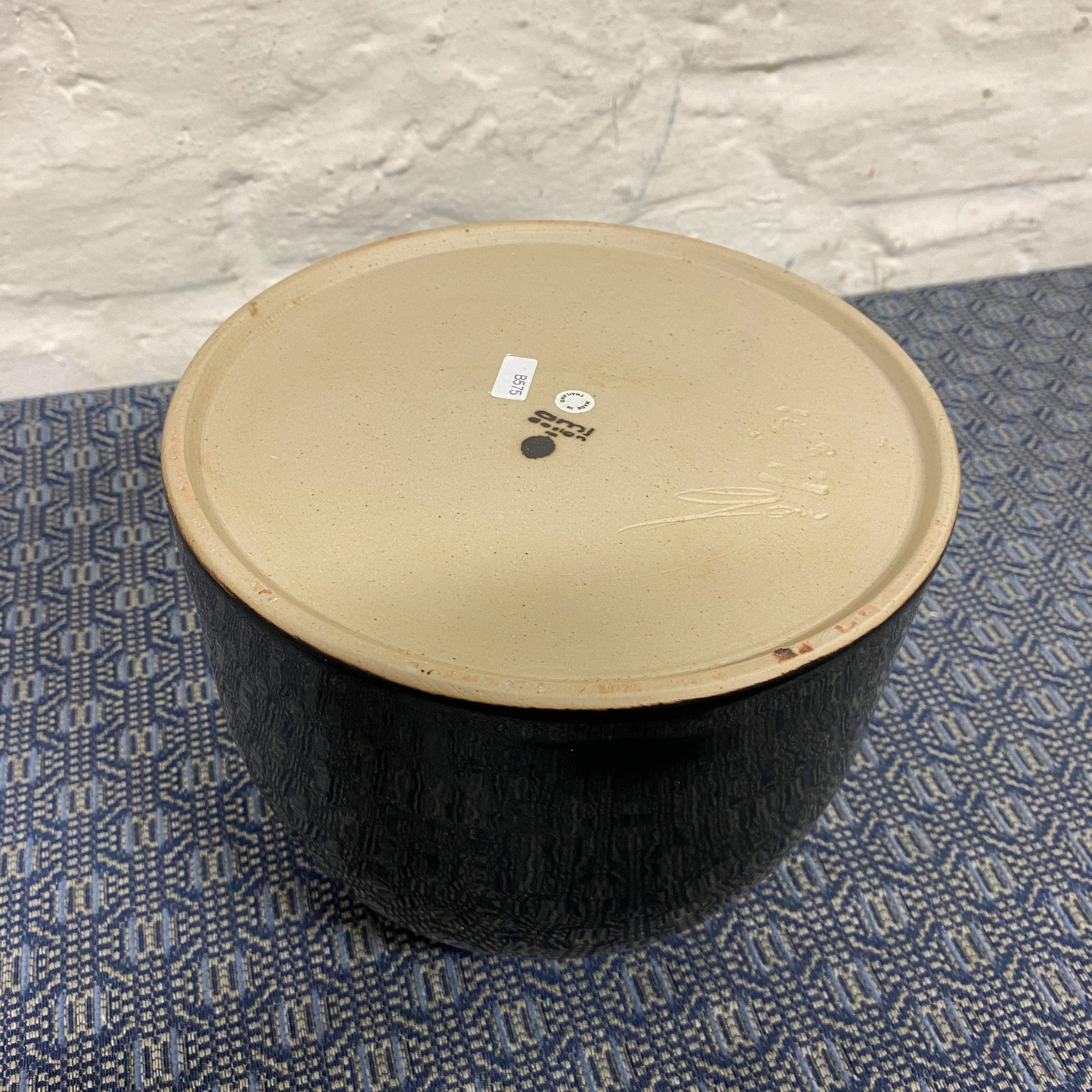 ami design Vase schwarz Keramik 16cm - Image 5