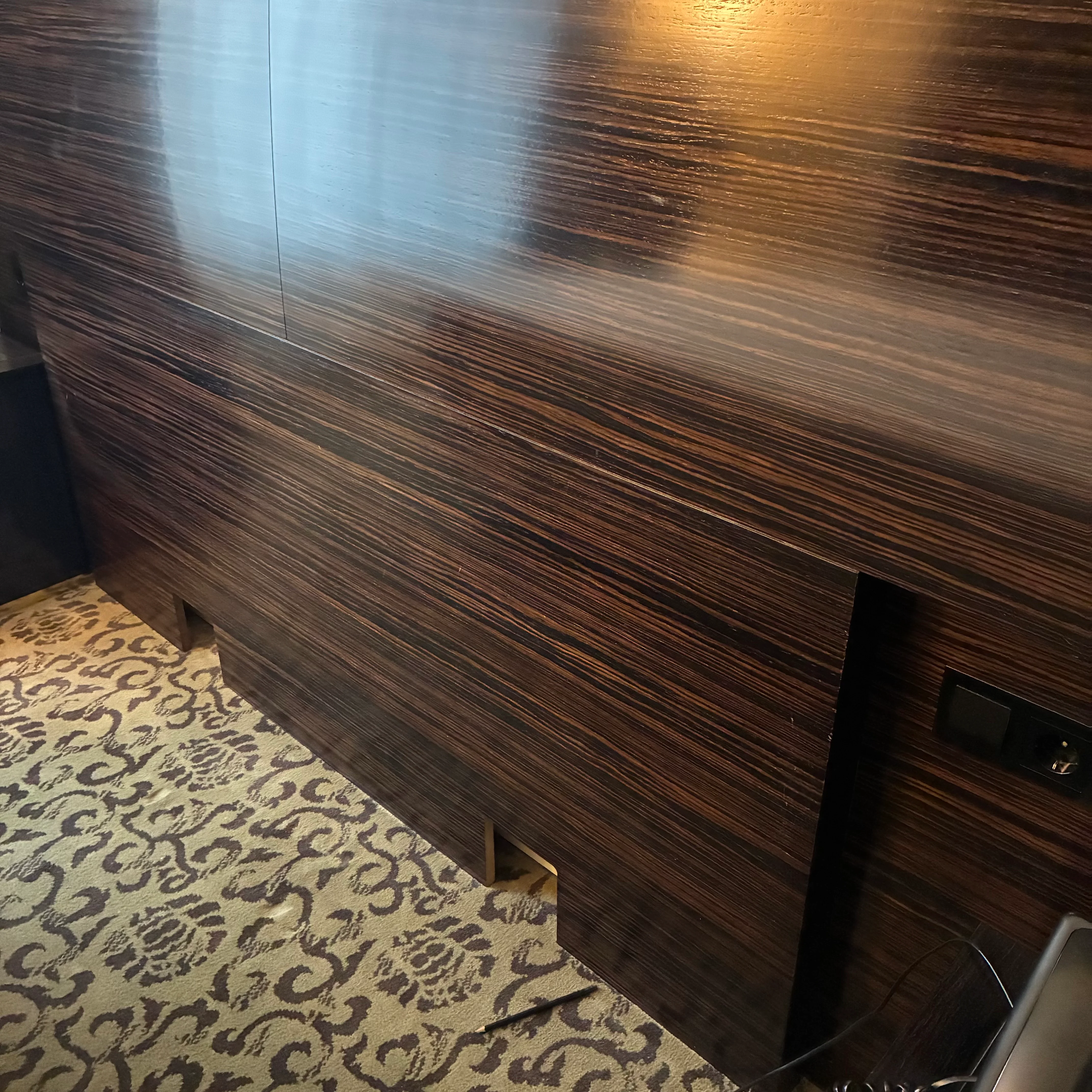 Kopfteil Headboard dunkel Atlantic Hotel Hamburg gebraucht 330cm schwer - Image 6