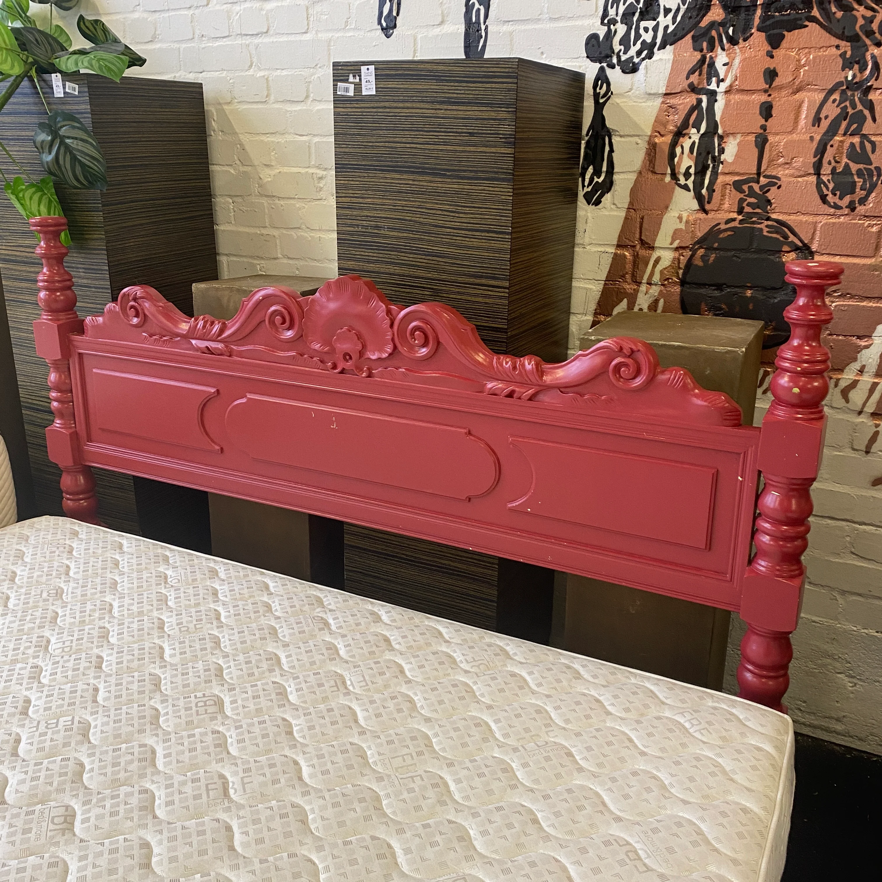 Vintage Bettkopfteil Massivholz rot – Kopfteil gebraucht