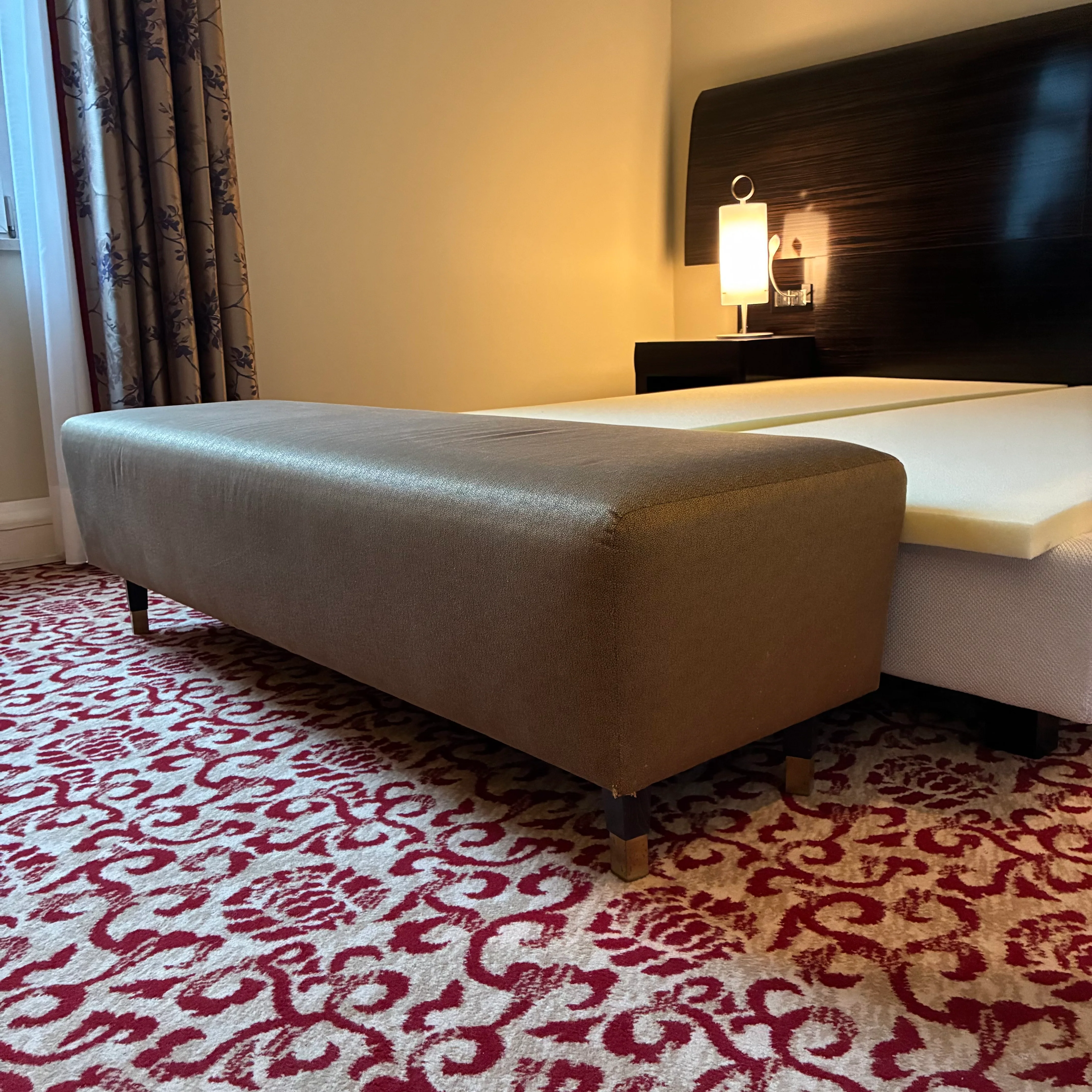 Sitzbank Bettbank gold Atlantic Hotel Hamburg Stoff – 160cm gebraucht - Image 7