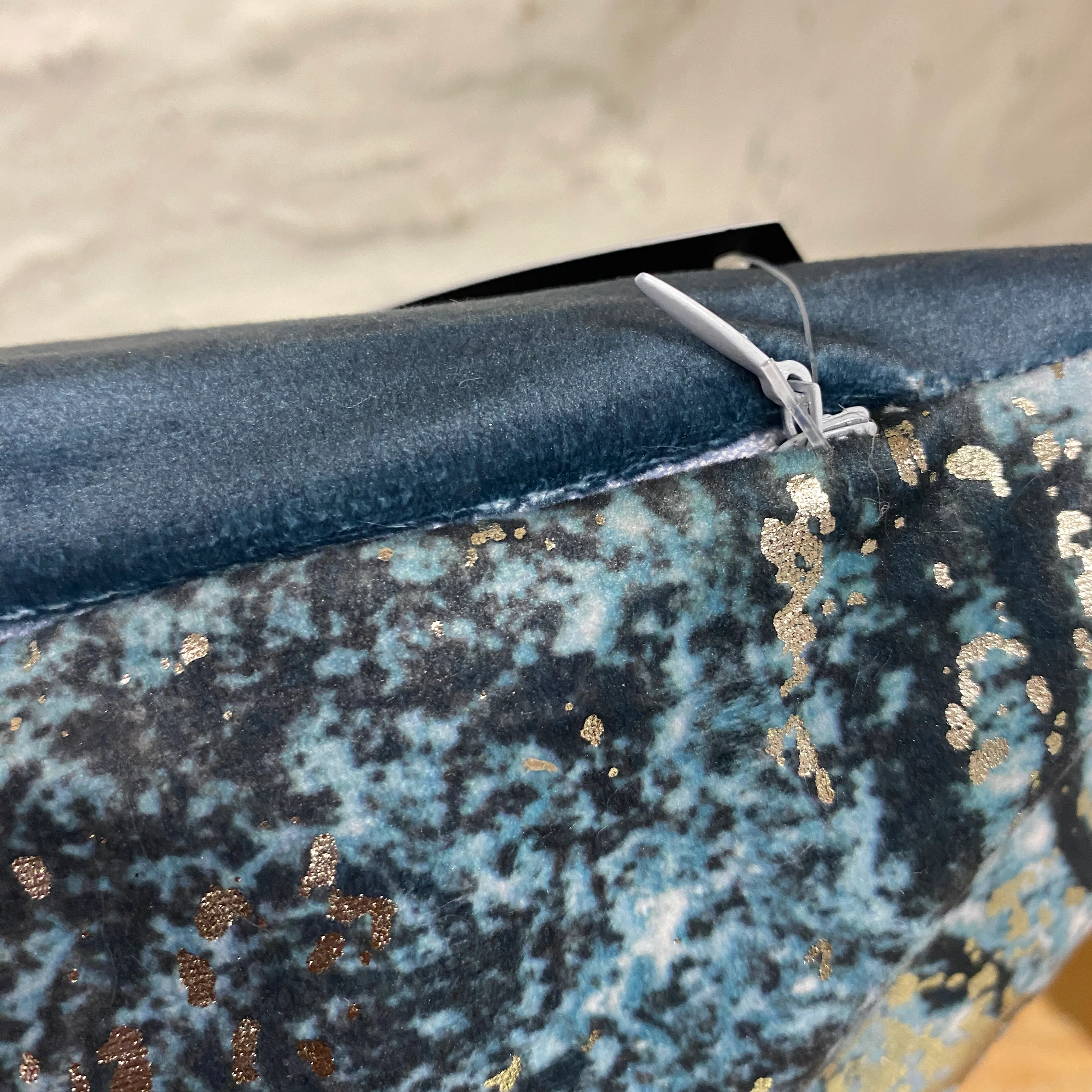 Unique Living Vince Zierkissen blau gold Marmor Dekokissen 45x45 Neuware - Image 5